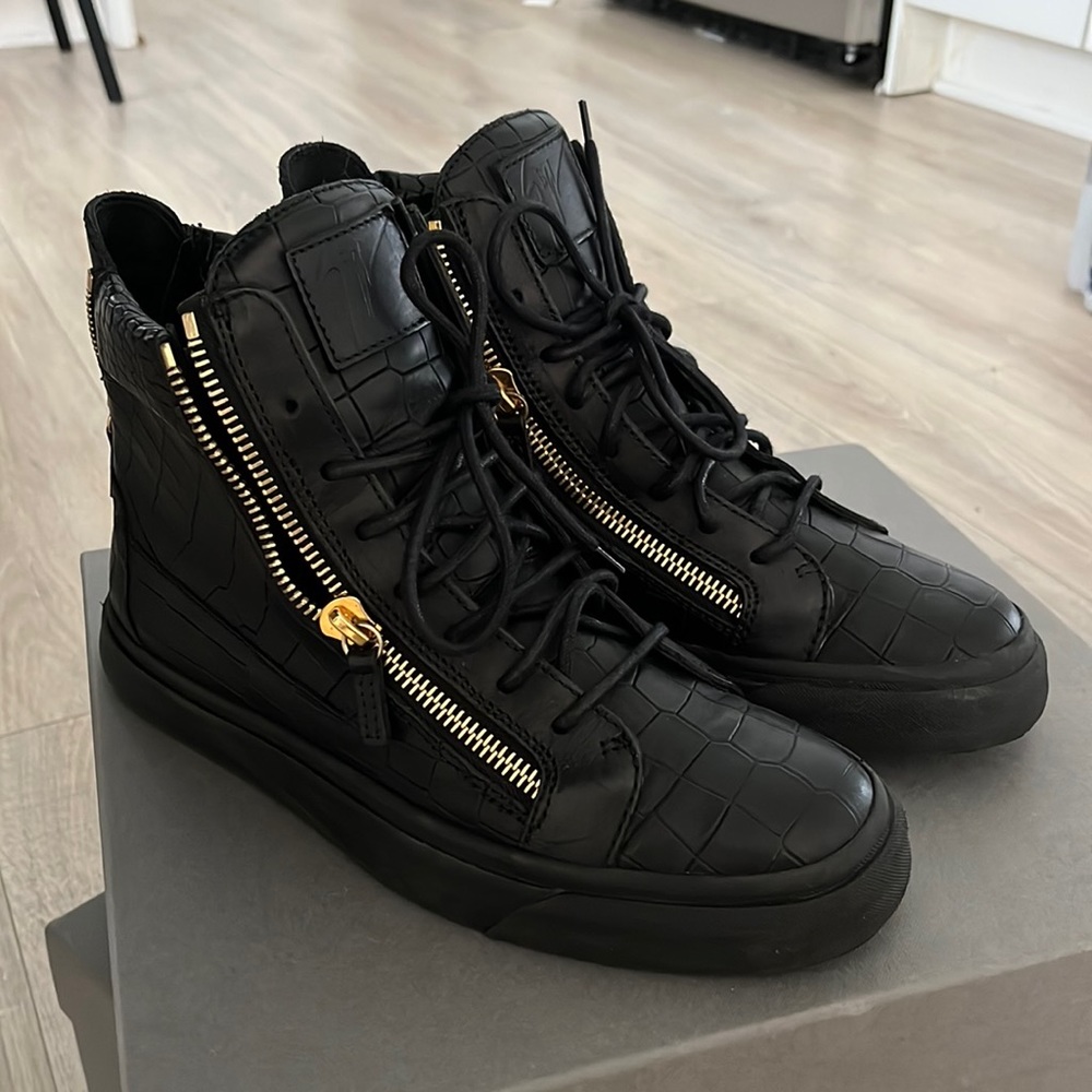 Giuseppe High Top Sneaker Size 9 / 42 Mens - Black and White with Gold Hardware
